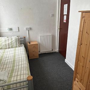 Single Room Private Bathroom